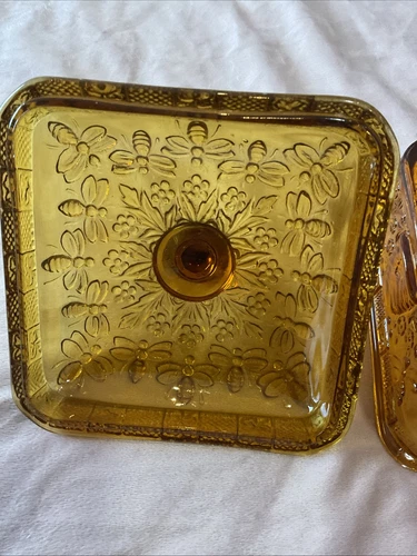 Vintage Indiana Tiara Honey Bee Beehive Candy Dish "AMBER" Very Desirable Color - Picture 5 of 6