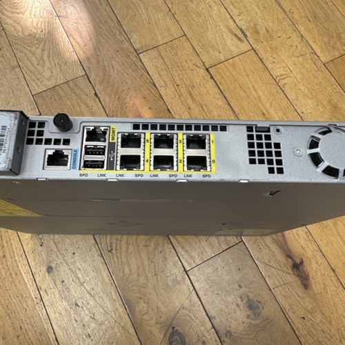 Appareil de sécurité adaptatif Cisco ASA 5515-X avec support SSD 128 Go - Photo 9/13