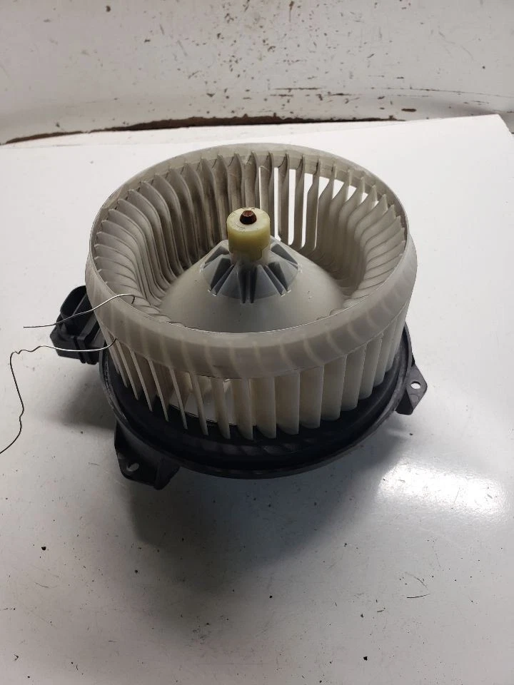 Motor soplador delantero compatible con 09-15 PILOT 1336543 Foto 2 de 4