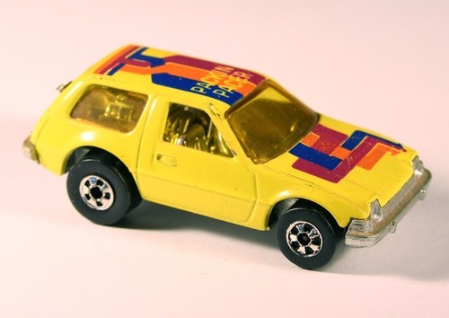 Hotwheels 1978 Packin Pacer in yellow, Blackwall ~ Minty! - Picture 3 of 6