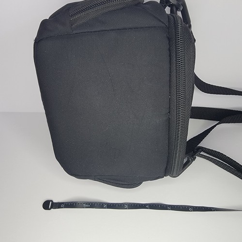Case Logic Small Black Camera Bag With Shoulder Strap Used - Picture 11 of 11