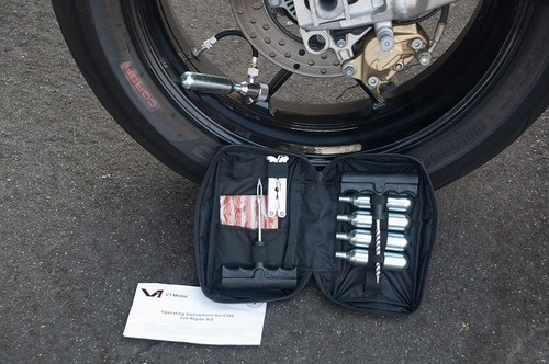 Emergency Tubeless Tire Repair Kit - Compact, Versatile for Roadside Assistance - Bild 9 von 10