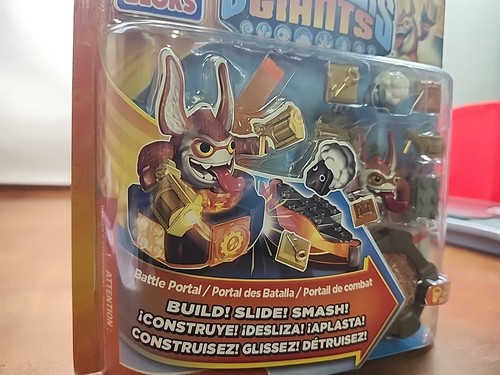 Rare 2012  Mega Bloks Skylanders Giants Ignitor Battle Portal Set A1-4/5 - Picture 3 of 3