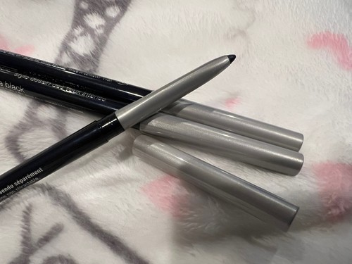 Delineador de ojos Clinique Quickliner para ojos estilo intenso #01 negro intenso nuevo sin caja - Imagen 2 de 6