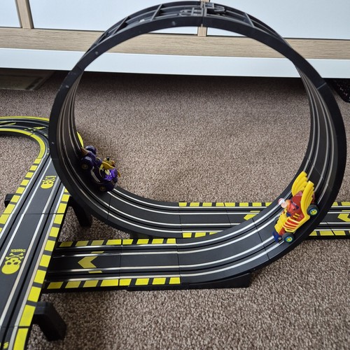 Wacky Races Micro Scalextric Race Track 1:64 Loop The Loop Boxed Fully Working - Afbeelding 8 van 24