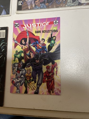 MARVEL AND DC COMIC LOT OF 8 GOOD CONDITION MAGAZINES. $ - Picture 9 of 9