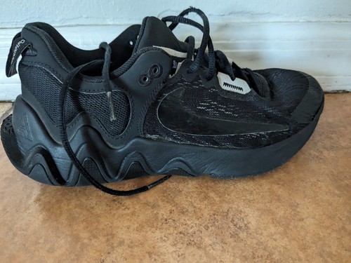 Talla 7.5 - Nike Giannis Immortality 2 Swoosh Holográfico Negro 2022 - Imagen 5 de 9