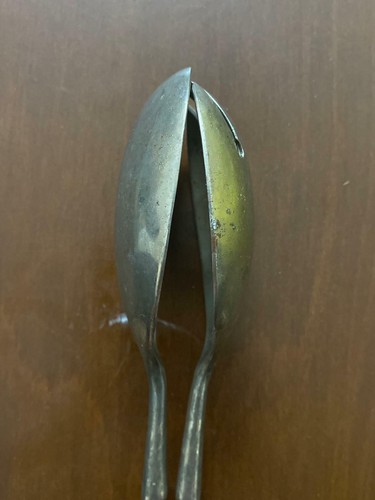 Vintage Salad Tongs Pasta10" Silver Plate Flatware Decor Kitchen Fork Silverware - Picture 2 of 7