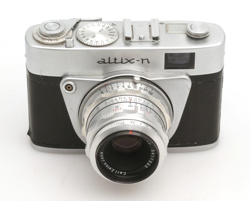 Altissa altix-n mit Tessar 2,8/50 mm