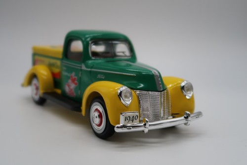 1998 Golden 1940 FORD MOUNTAIN DEW Delivery Pick Up Truck 1/25 Diecast - Picture 5 of 22