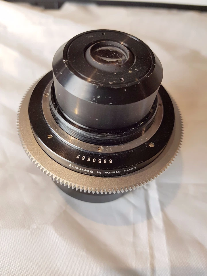 Schneider-Kreuznach TV-Xenon 28mm f2 Lens.  - Image 4 of 4