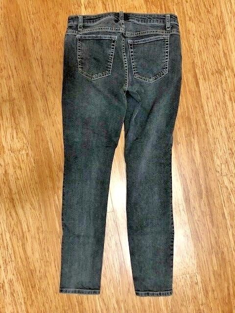 Boston Proper Womenâs 6 Jeans Dark Gray Distressed Holes Straight Skinny | eBay