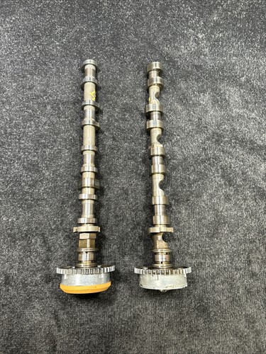 2016 BMW X6M S63 Engine LH Intake And Exhaust Camshaft Assembly Pair OEM - Picture 2 of 18