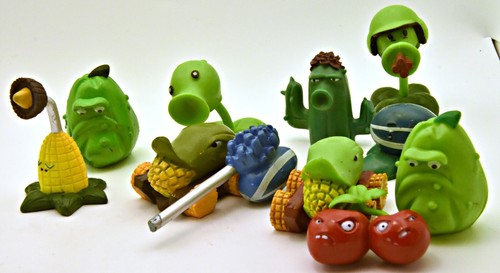 Plants vs. Zombies PVC Toy Figures by Jazwares Lot of 23 Some Duplicates - Picture 2 of 8