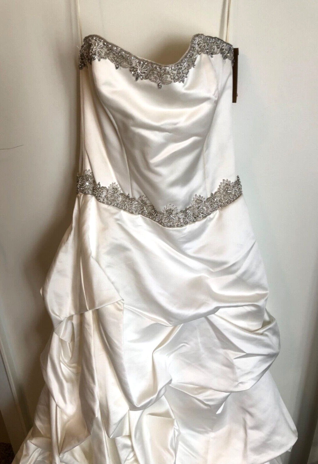 Picture 2 of 12