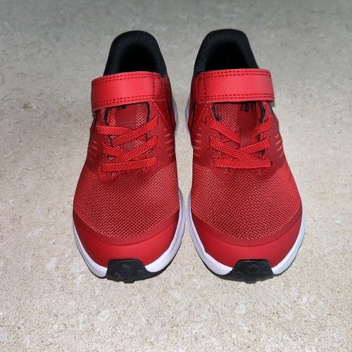 New Nike Red Star Runner Boys Youth Sneaker Shoes Size 11 - Picture 2 of 6