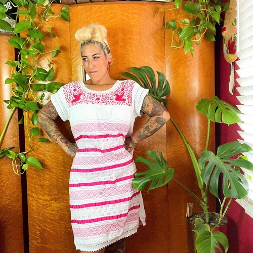 EMBROIDERED SWALLOWS 70’s 70s Vintage Pink & White Cotton Ribbon Mexican Dress L - Picture 1 of 10