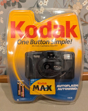 NEW Kodak KB28 35MM Camera Outfit W/24EXP. Roll Film Batteries, Black New Sealed