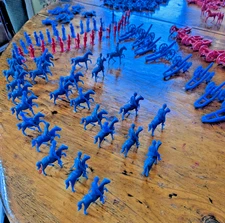 Little Toy Soldiers from the Back of Comic Books Revolutionary War ~385 Pieces