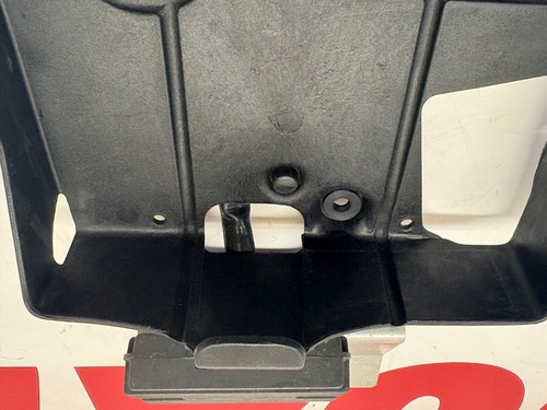 Ducati porta batteria e regolatore raddrizzatore 3 fasi 748 e 996 54040111C - Foto 7 di 9