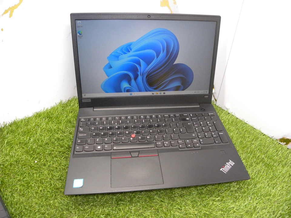 Lenovo ThinkPad E590 · i5-8265U · 8GB · 256GB, photo 2 of 5