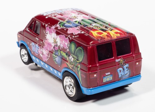Rat Fink Exclusive '73 Dodge Cherry Bomb Van Ed Roth Auto World 4 Gear Chassis - Picture 5 of 9