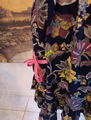 Vestido Joe Browns Sin Mangas Talla 12 Azul, Floral, Rosa Cinta Acentos, Volantes - Imagen 5 de 15