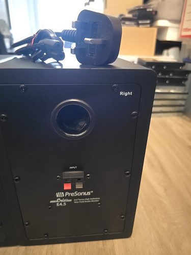 PreSonus Eris E4.5 Active Studio Monitor Speakers - Not Working - Picture 4 of 6