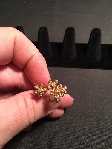 Neu Zirkonia goldfarben Blumen Mode Ring Größe 7 - Bild 5 von 6