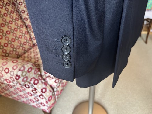 JAEGER Navy suit with 2nd pair trousers - 100% wool - 44R excellent condition - Picture 2 of 11