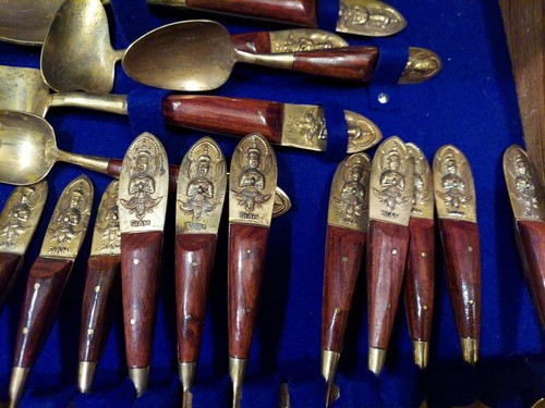 Vintage 29 pc. Star House Gems Thailand Brass & Rosewood Dessert Flatware - Picture 8 of 11