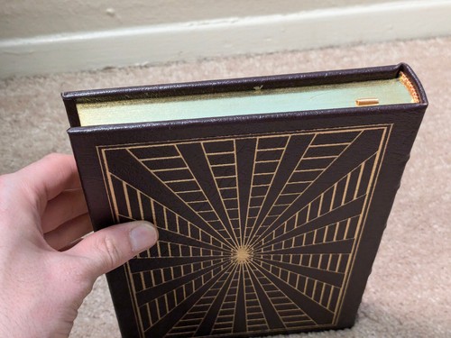 Falling Free by Lois McMaster Bujold, Easton Press Collectors Edition, Leather - Imagen 8 de 13