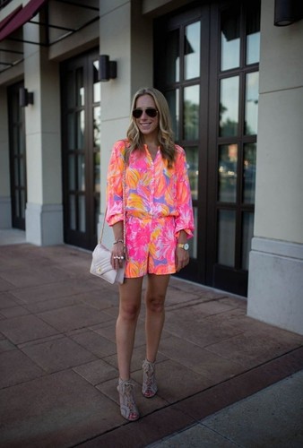 Lilly Pulitzer Elsa Romper Multicolor Sun Splashed Size SMALL Unicorn - Picture 2 of 7