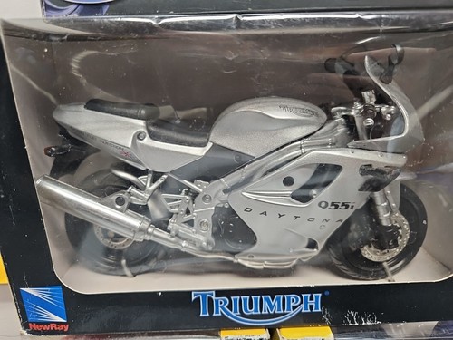 Triumph Speed Triple 1/12 Newray - Picture 6 of 13