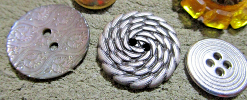 Vtg METAL BUTTONS lgst 1” one rhinestone ~ Shank - Picture 8 of 11