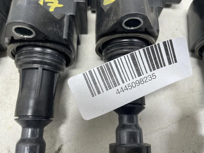 Chevrolet Equinox LS 2017 2,4 L juego de 4 bobinas de encendido OEM+ Foto 2 de 4