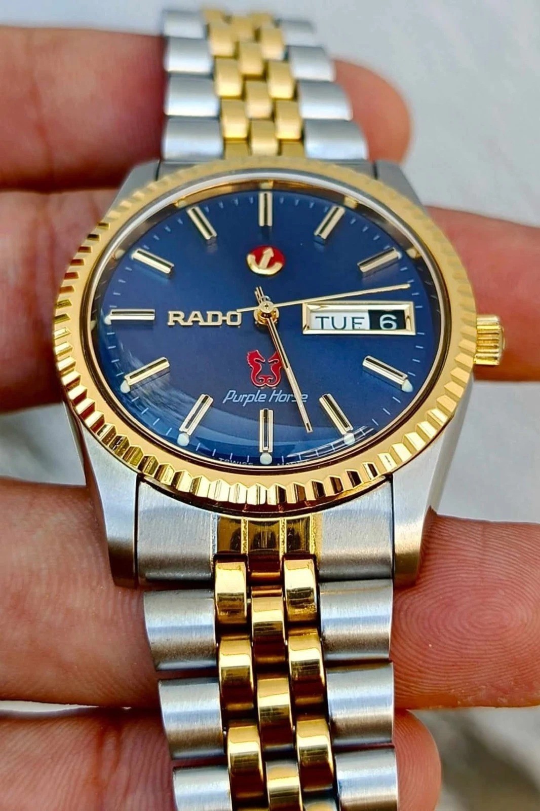 Rado Automatic Two Men's Purple Horse Blue Dial Watch Ton - VintageWatches.PK Rado Automatic Two Men's Purple Horse Blue Dial Watch Ton - vintagewatches.pk