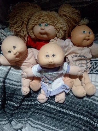 Original Cabbage Patch Kids (4) Dolls Vintage 80s Mixed Collection Lot