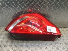 Rückleuchte links  Ford Fiesta VI (JA8)  Heckleuchte links 680012
