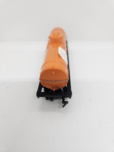 Bachmann HO scale 40' Tank Car Shell Oil Paint Pre Owned #125 - Picture 4 of 5