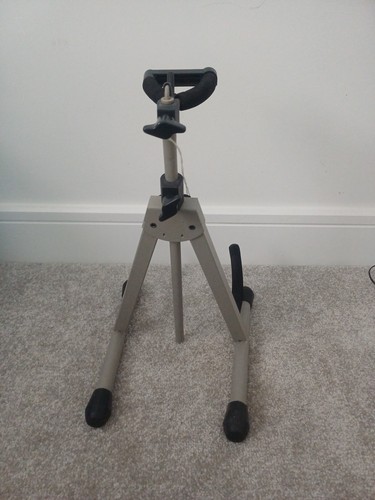 Premium Series Guitar/Violin/Ukulele Display Stand - Picture 3 of 5