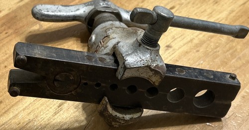 Ridgid No. 457 45° Flaring Tool 1/8" - 5/8" Non-Ratcheting, USA - Picture 6 of 7