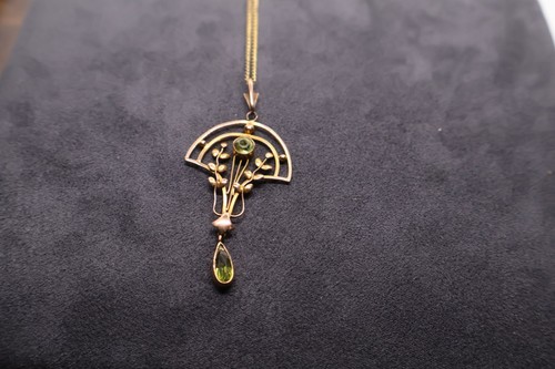 Viktorianische Halskette mit durchbrochenem Peridot-Anhänger 9 kt - Bild 2 von 5