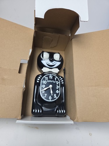 Reloj Kitty-Cat Clasificación Negro Con Ojos Rodantes Y Cola Meneante Pequeño - Imagen 3 de 3