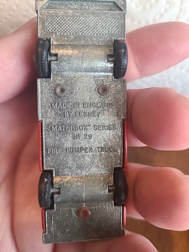 4 Vintage Lesney Matchbox Autos Land Rover Fire Truck, Feuerwehrauto  - Bild 16 von 17