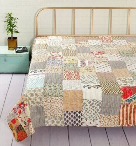 Trapunta Kantha patchwork indiano, copriletto fatto a mano in seta Patola Kantha - Foto 9 di 24