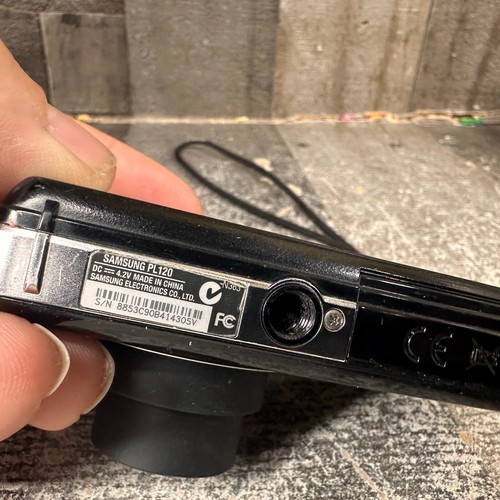 Samsung PL120 Digital Camera *For Parts Only *Sold As Is - *Includes Battery - Picture 9 of 10
