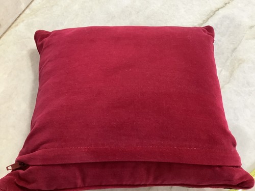 Needlepoint 100% Wool English Bull Dog Christmas Pillow 14x14 - Picture 4 of 8
