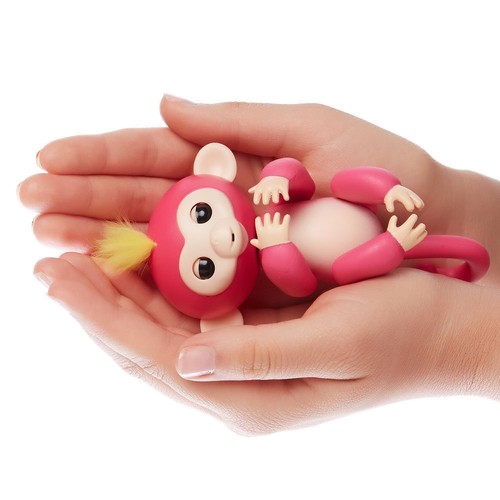 Mono Bebé Rosa Bella con Pelo Amarillo Wowwee Dedo Auténtico Amazon - Imagen 4 de 4