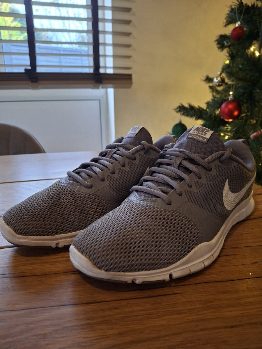 nike flex essential tr womens